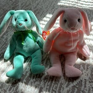 Collector Bunnies Rare Hippity with Hoppity